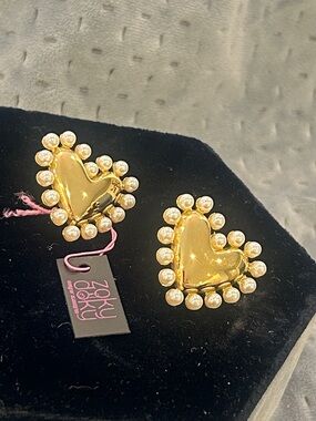 Polished Gold Heart  with Pearl Border Earrings-NWT